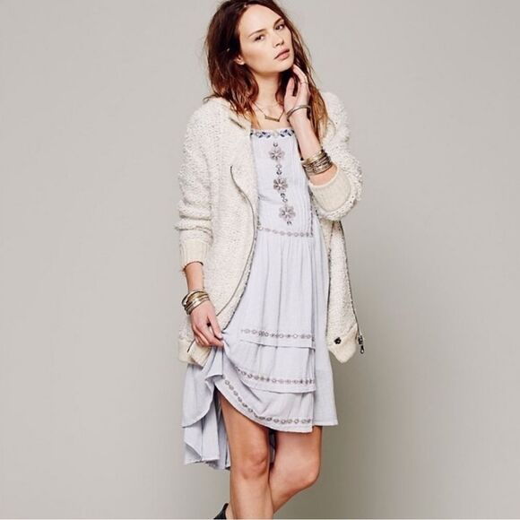 Free People Blue Folk Embroidered Babydoll Keyhole Back High Low Boho Dress XS - Picture 1 of 9